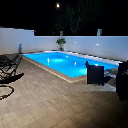 Ruzo Moja Apartment Zadar