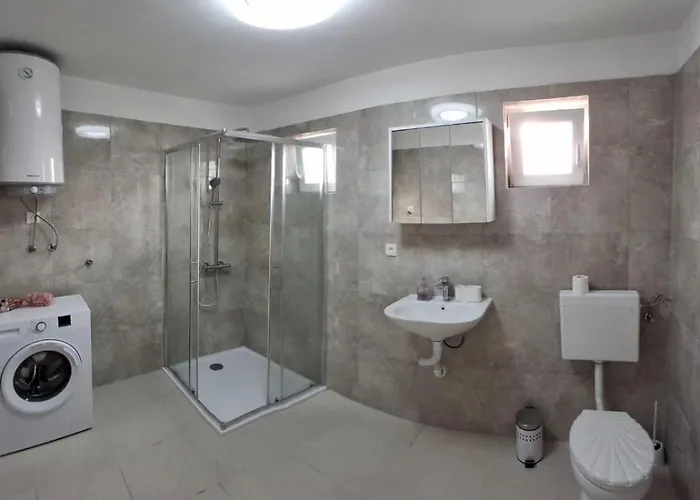 Ruzo Moja Apartament *
